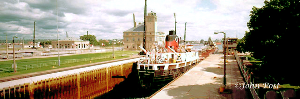 Ship leaving Soo locks